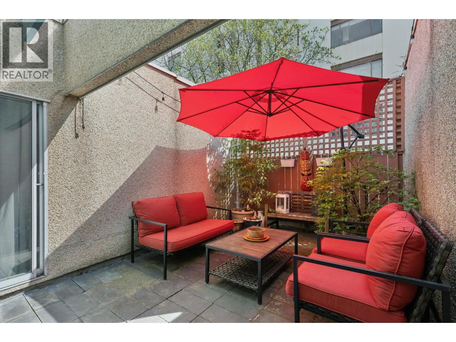 407 1345 Comox Street Property Photo 22