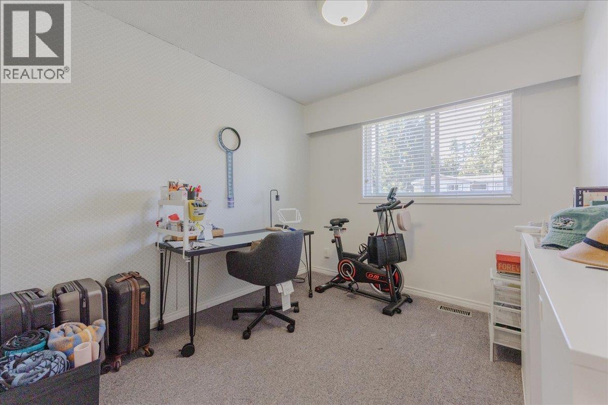 21784 Donovan Avenue Property Photo 24