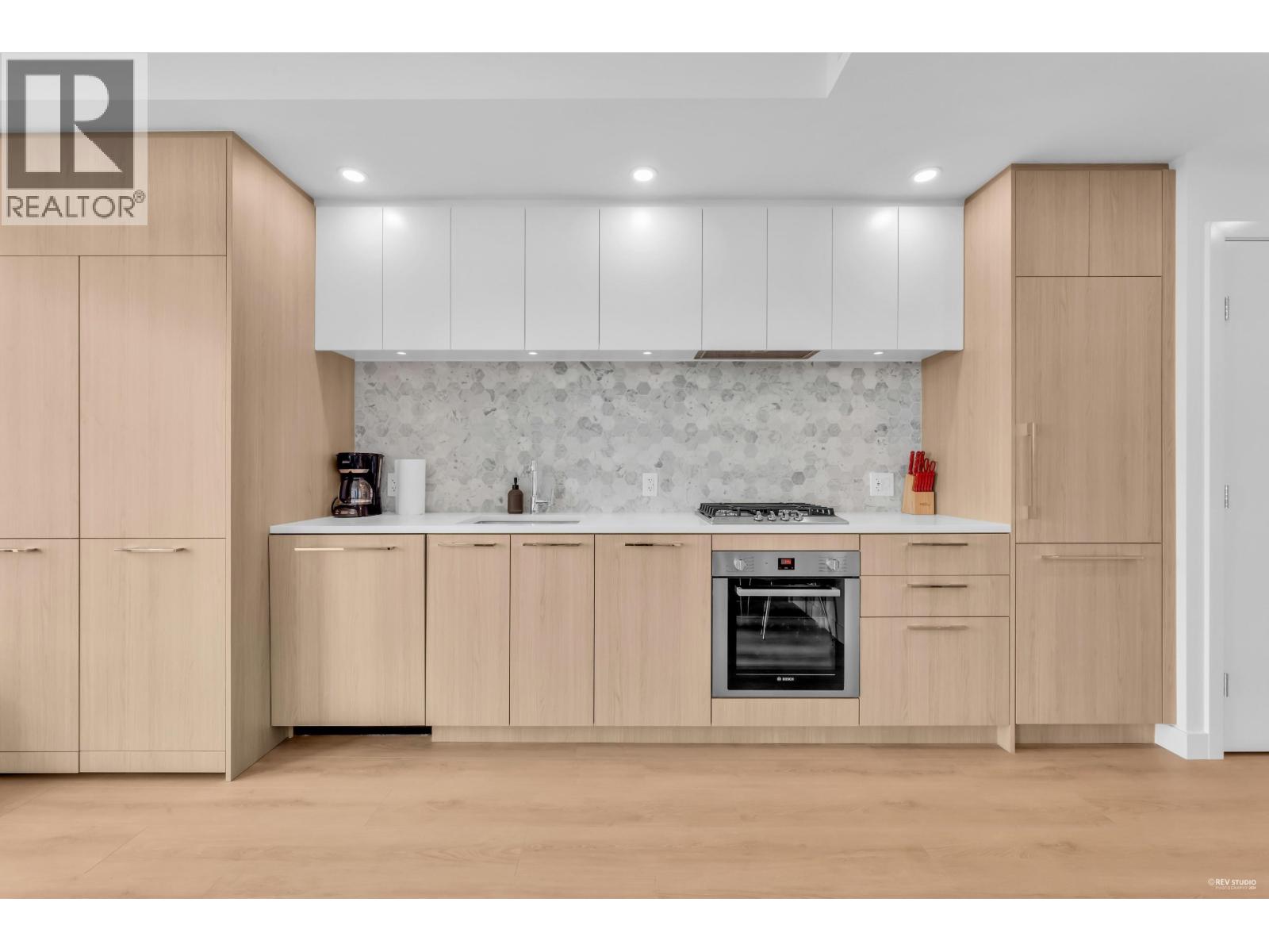 1803 2425 Alpha Avenue Property Photo 5