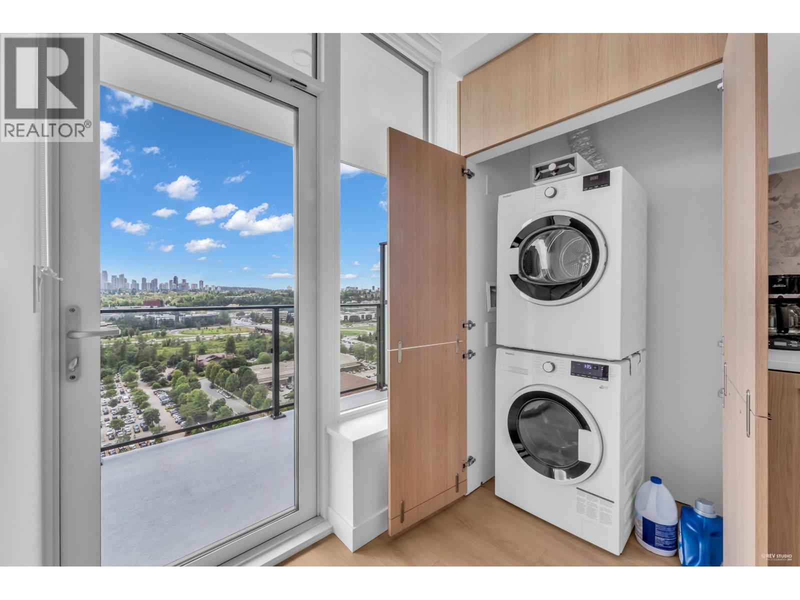 1803 2425 Alpha Avenue Property Photo 13