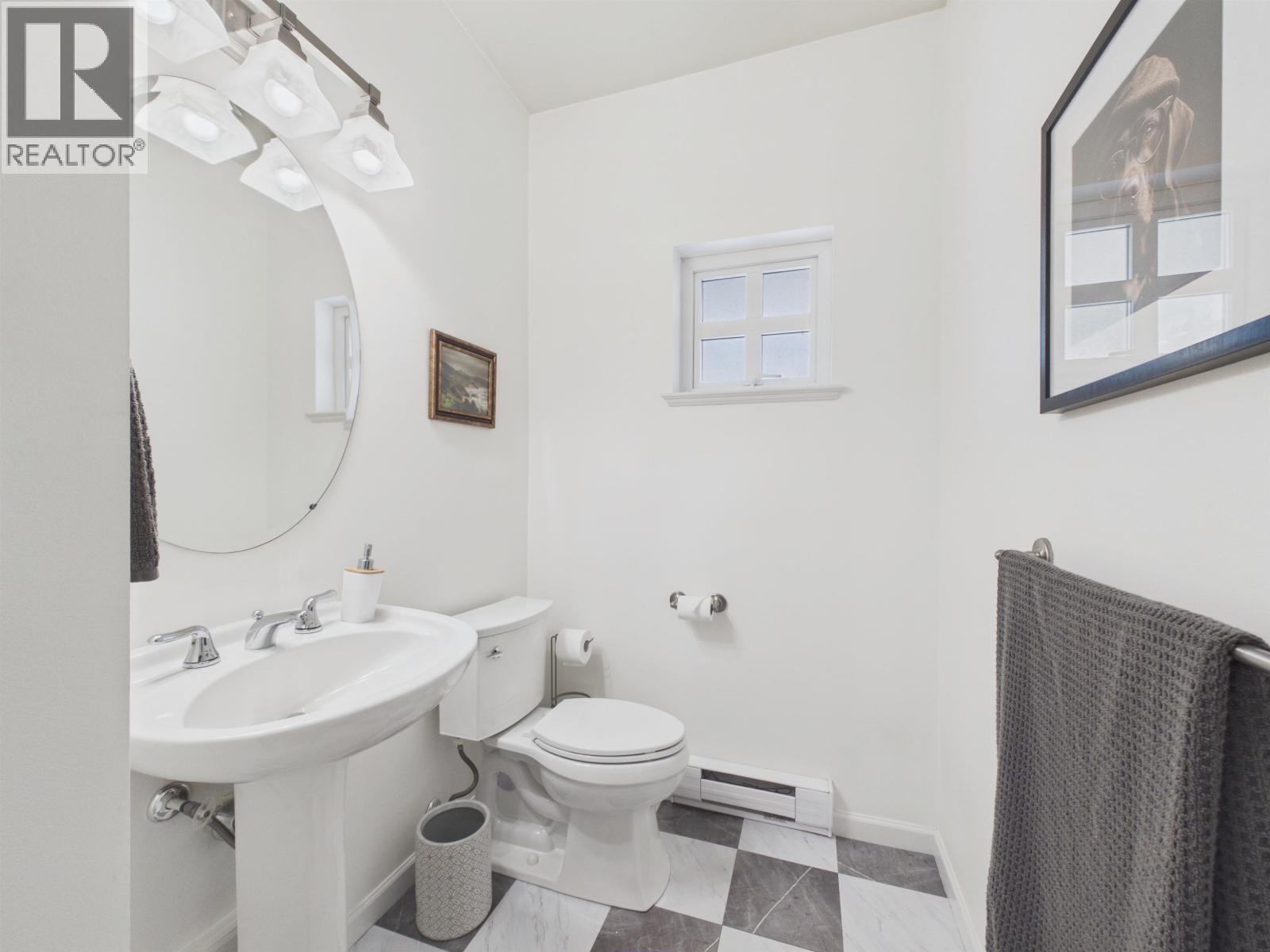 57 935 Ewen Avenue Property Photo 10