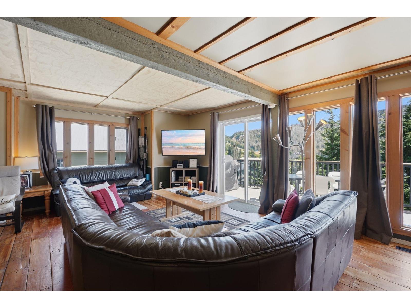1 20944 Snowflake Crescent Property Photo 10