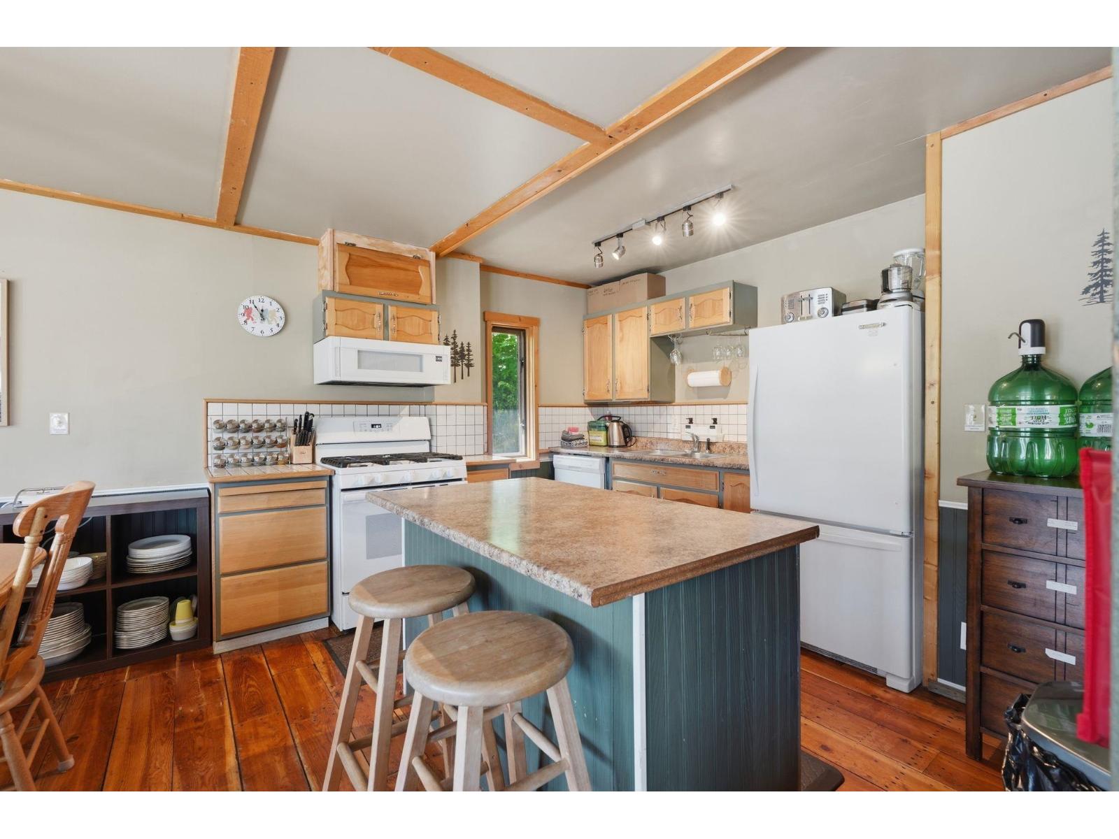 1 20944 Snowflake Crescent Property Photo 12
