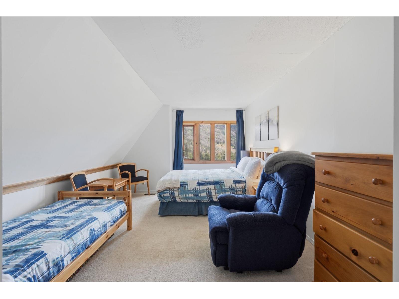 1 20944 Snowflake Crescent Property Photo 26