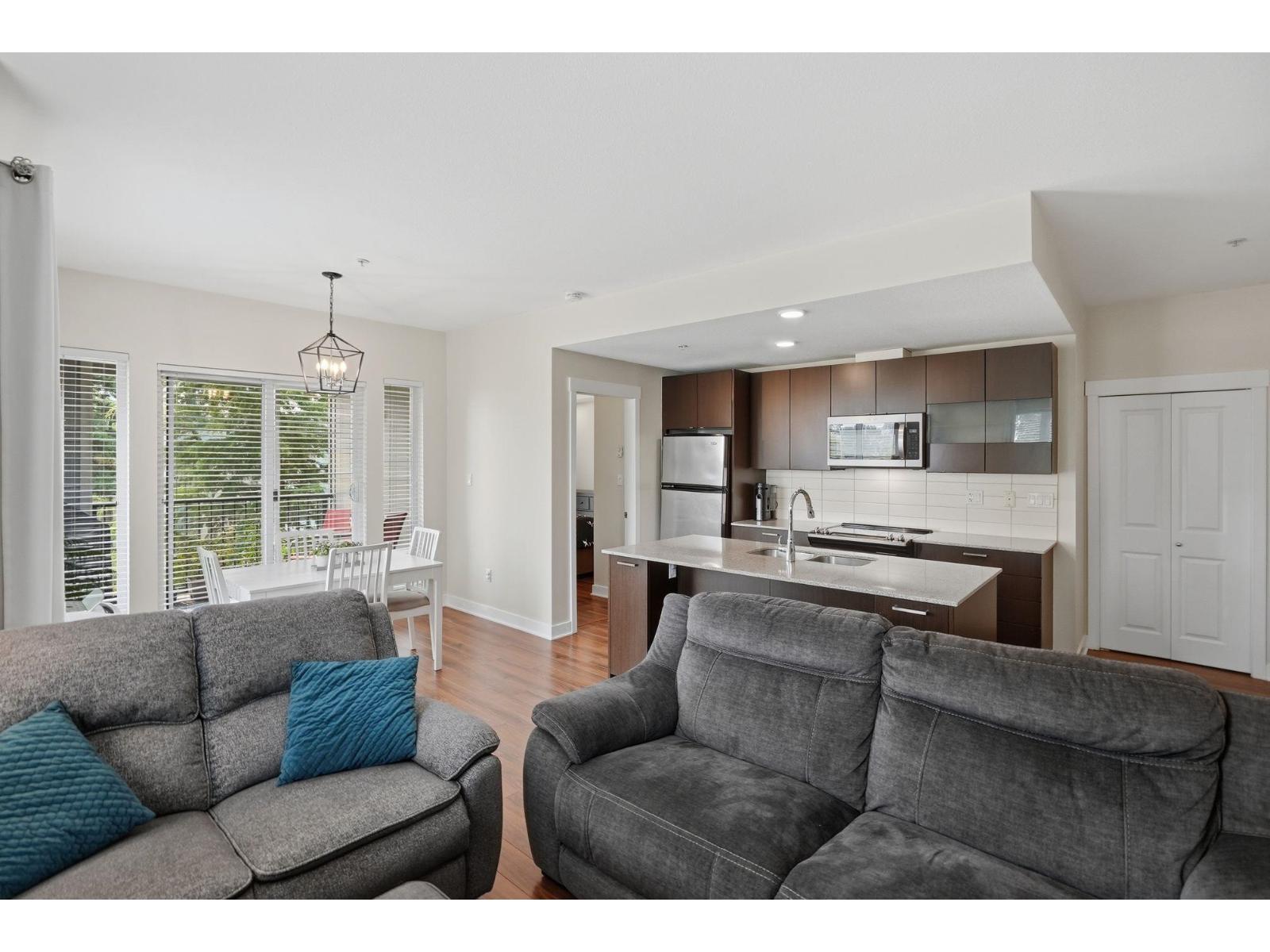 304 13339 102a Avenue Property Photo 10