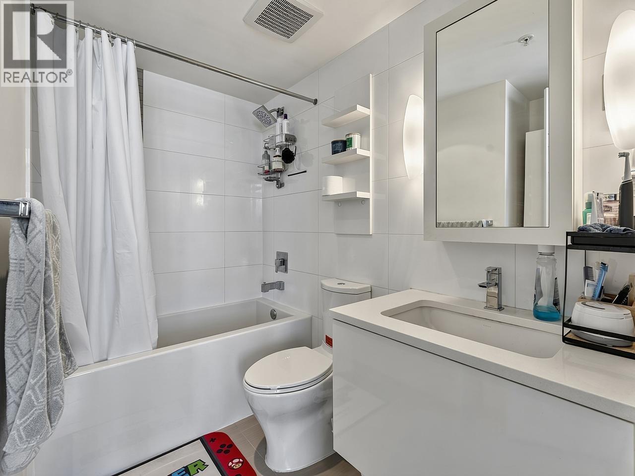 1902 1775 Quebec Street Property Photo 11