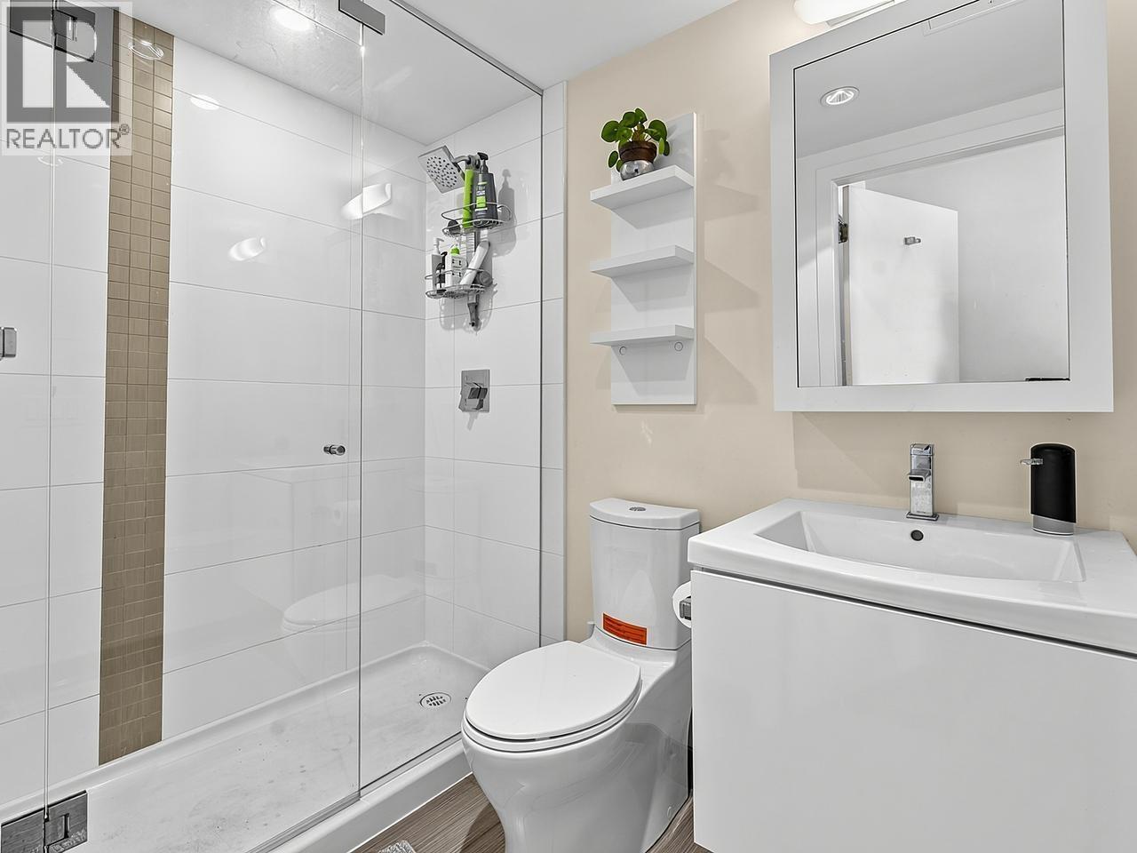 1902 1775 Quebec Street Property Photo 16