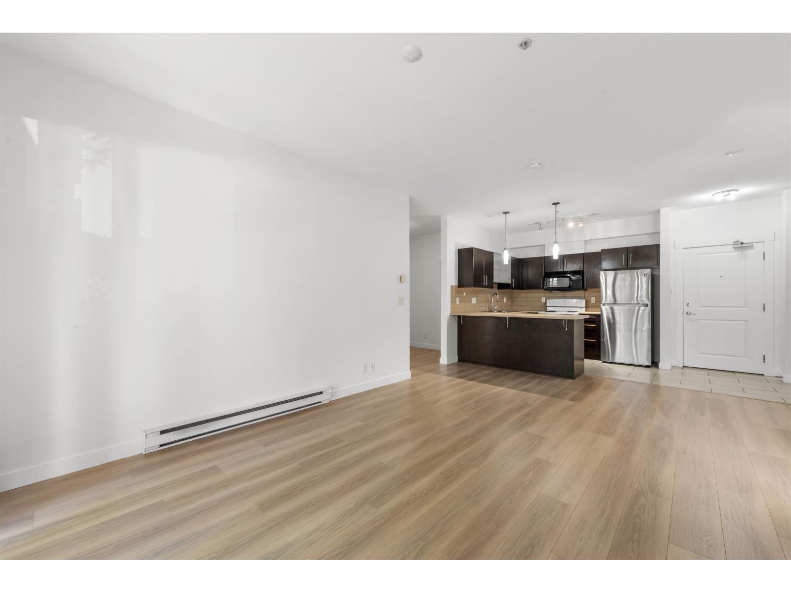 111 33545 Rainbow Avenue Property Photo 13
