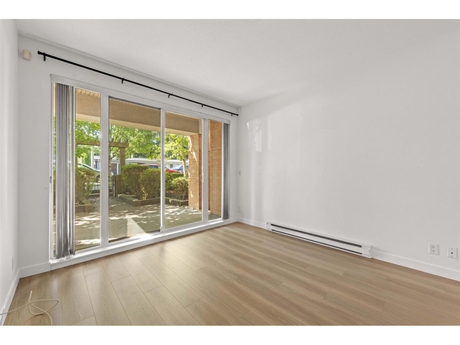 111 33545 Rainbow Avenue Property Photo 14