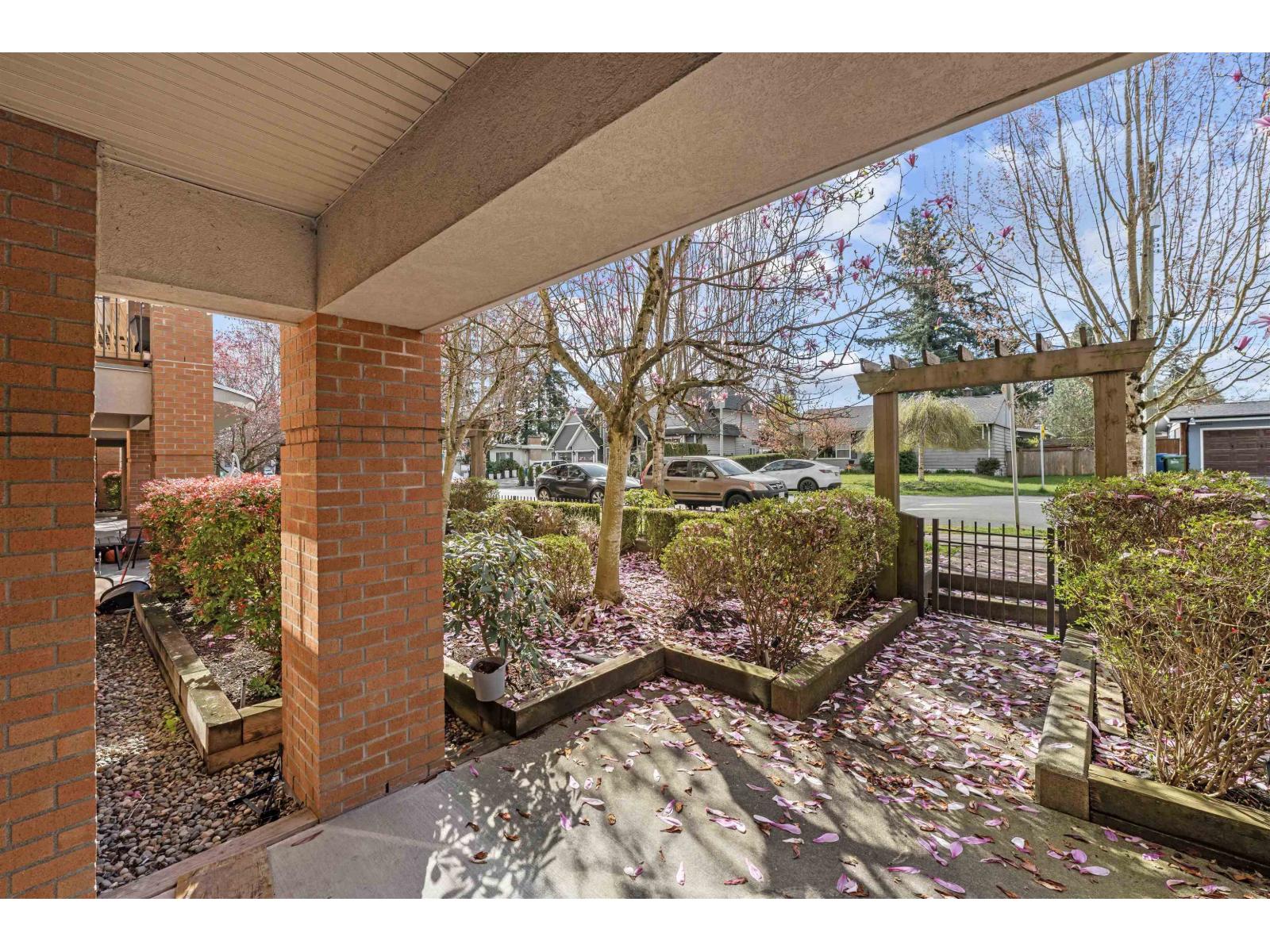 111 33545 Rainbow Avenue Property Photo 25