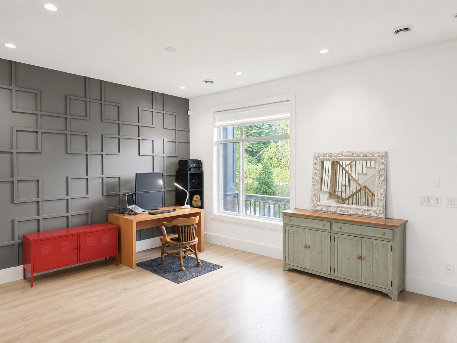 7069 206 Street Property Photo 11