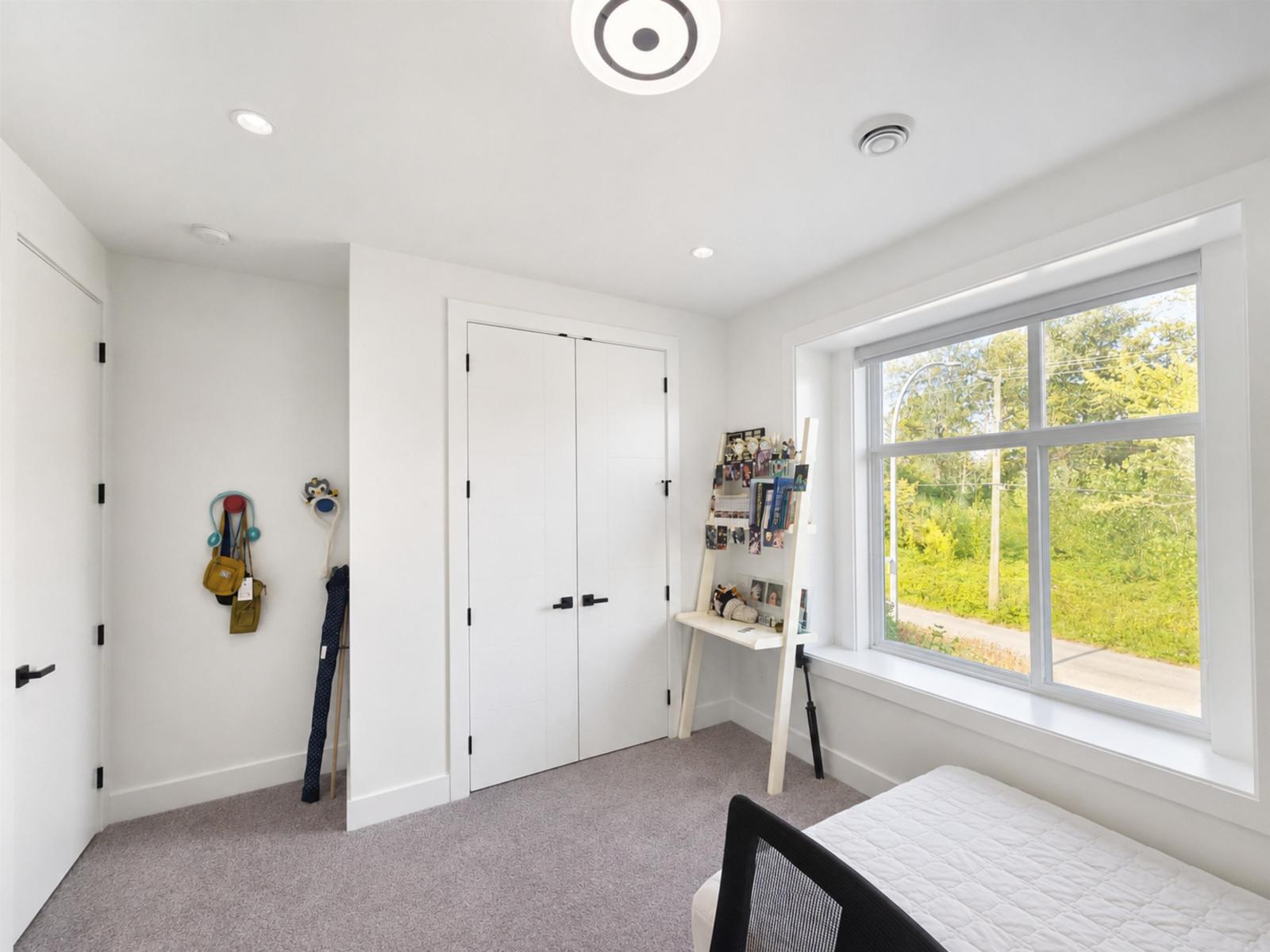 7069 206 Street Property Photo 24