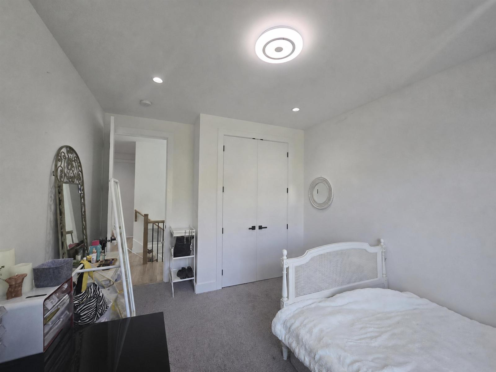 7069 206 Street Property Photo 26