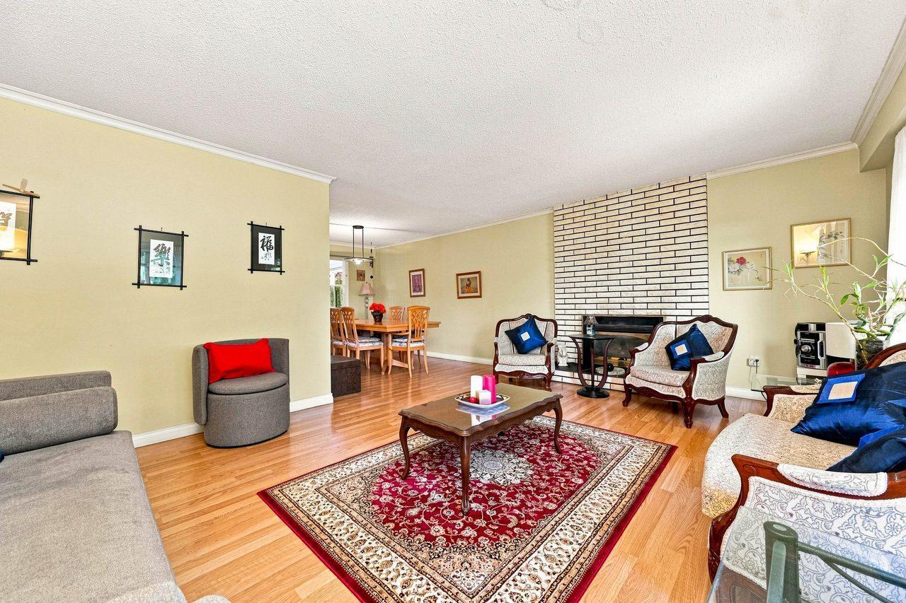 9146 118 Street Property Photo 3