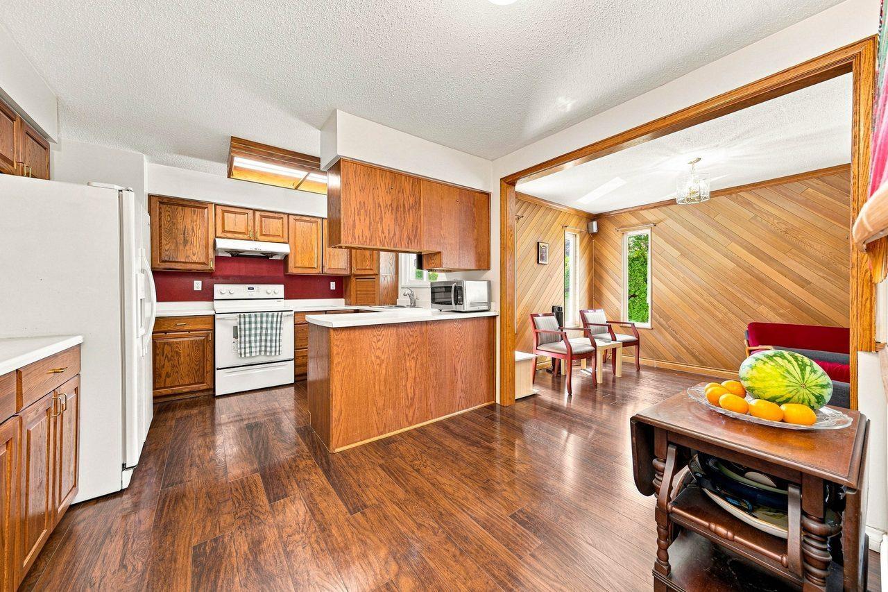 9146 118 Street Property Photo 10