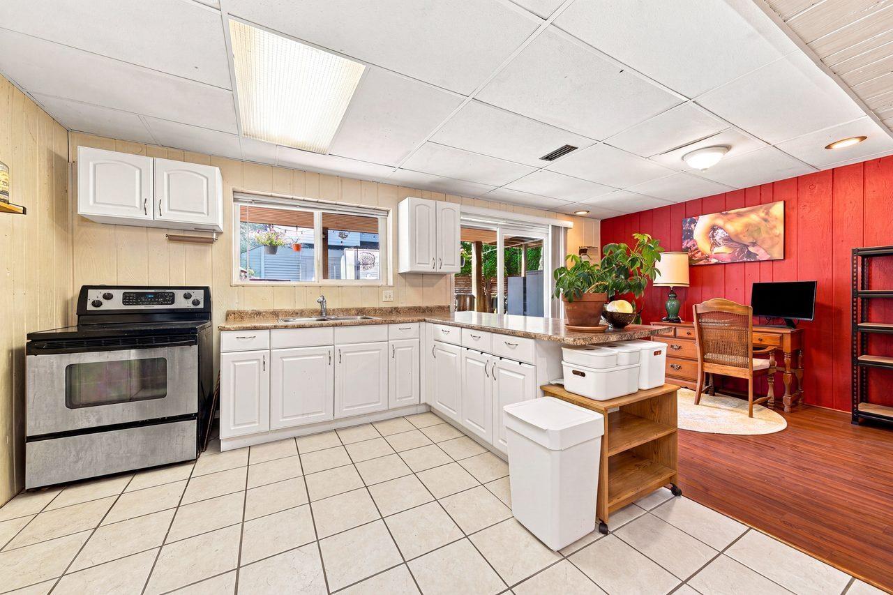 9146 118 Street Property Photo 24