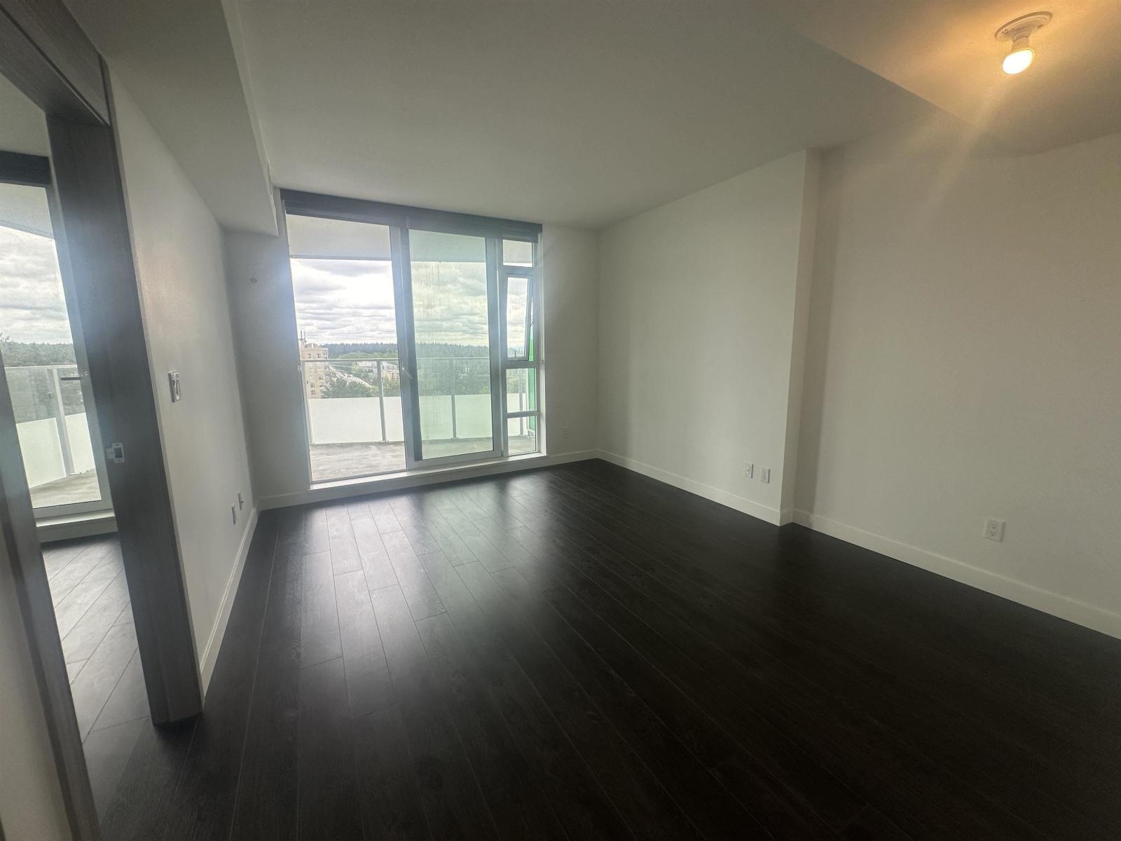 1308 9887 Whalley Boulevard Property Photo 13