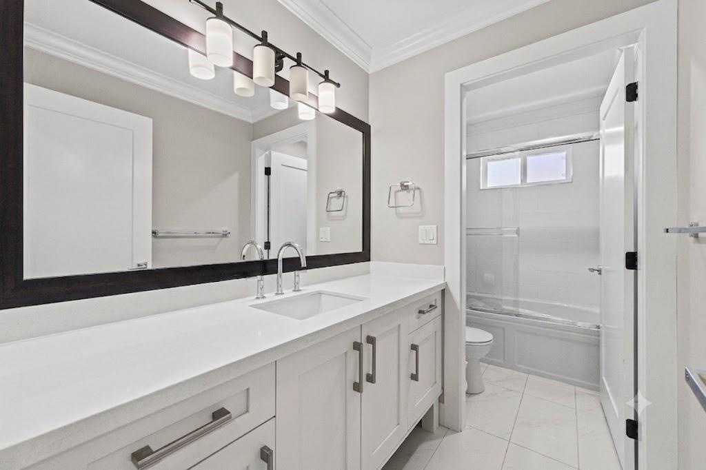 15568 Russell Avenue Property Photo 22