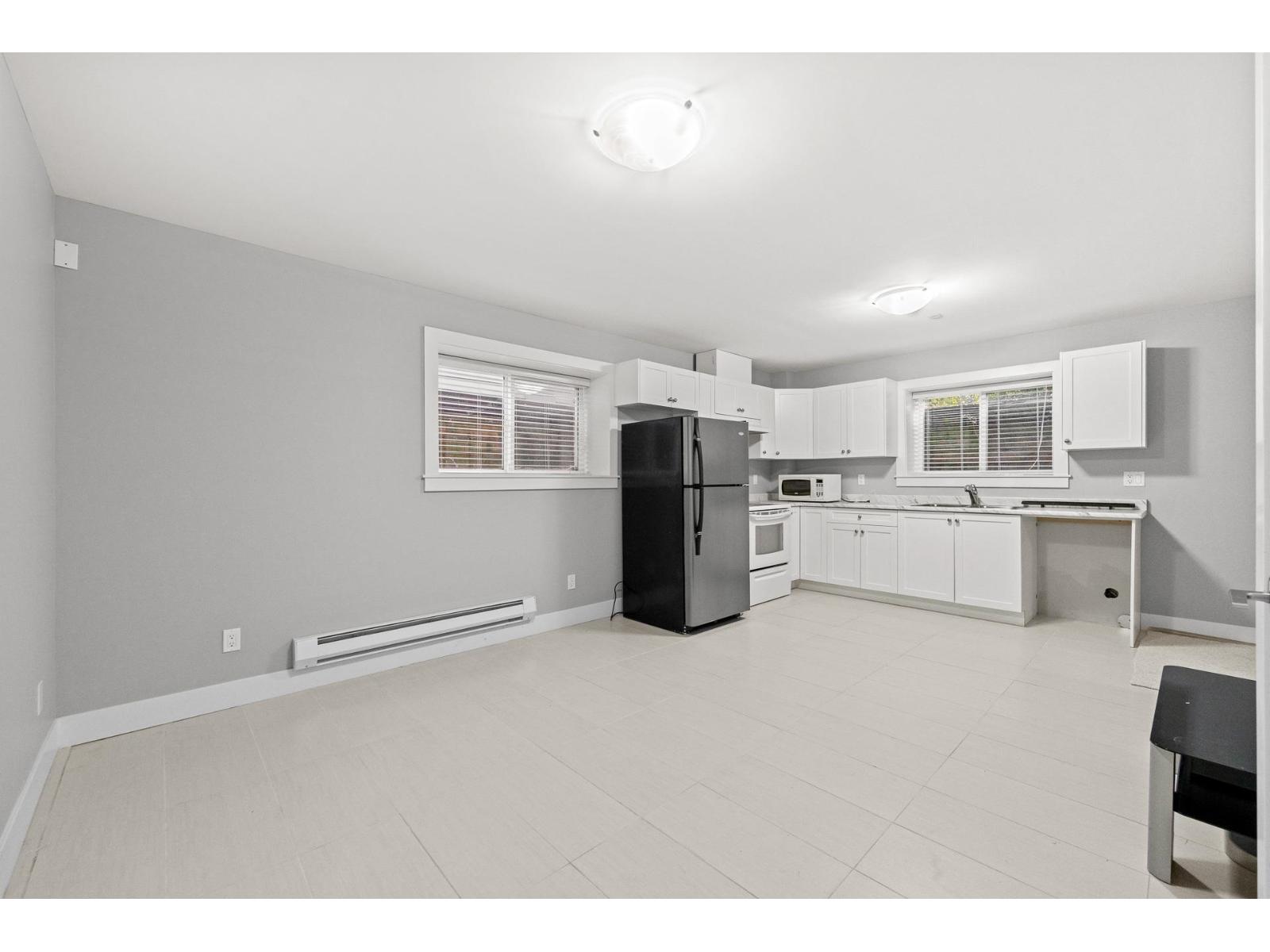 15568 Russell Avenue Property Photo 25
