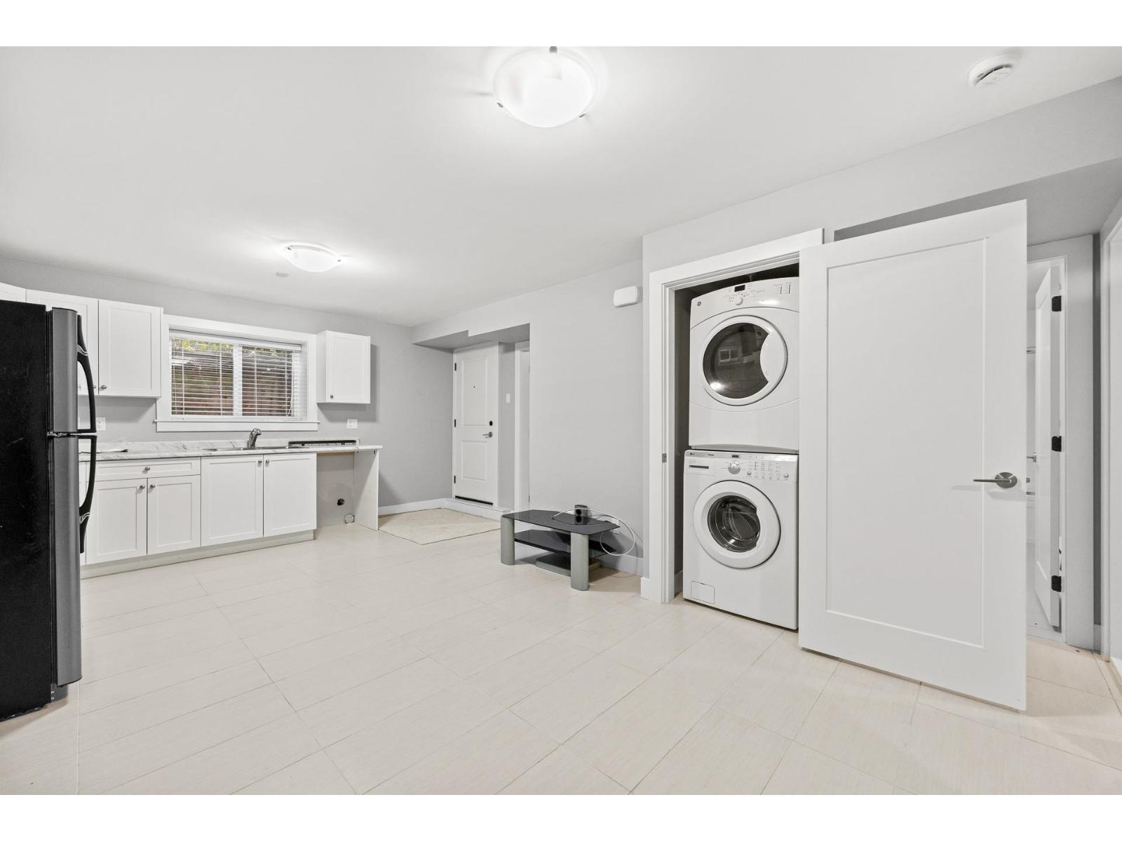 15568 Russell Avenue Property Photo 26