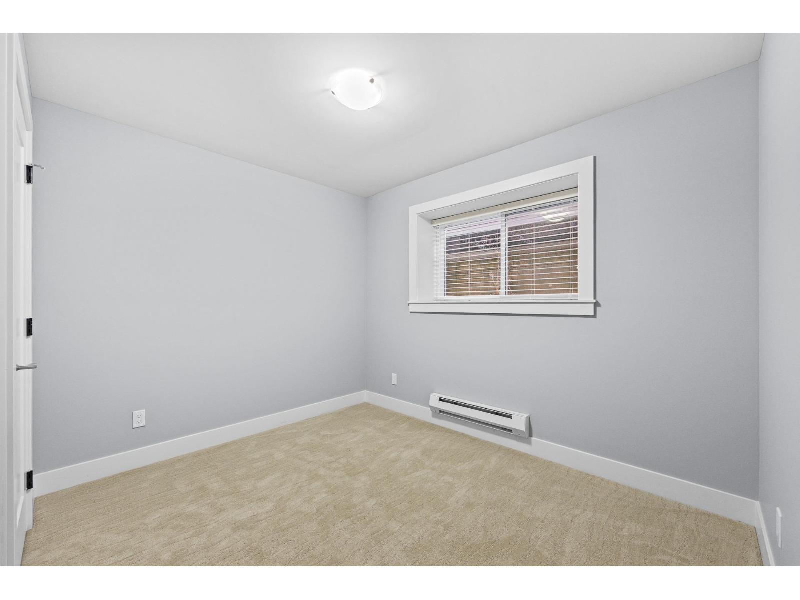 15568 Russell Avenue Property Photo 27