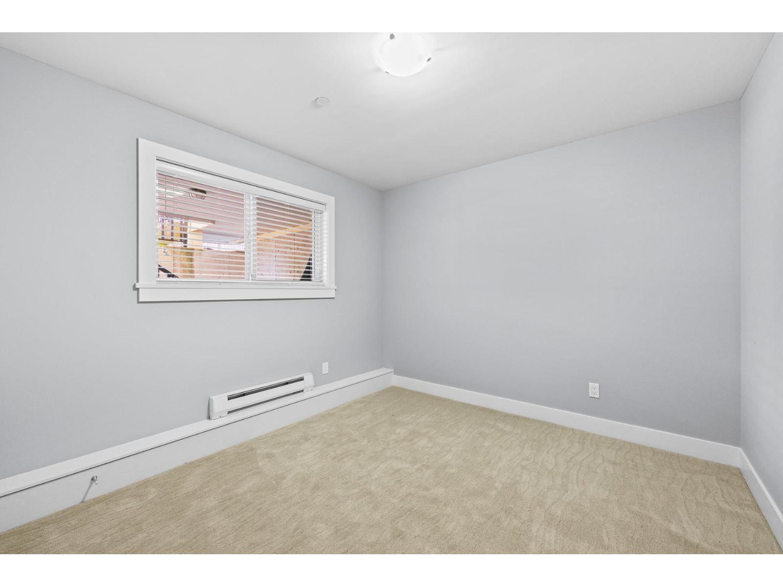 15568 Russell Avenue Property Photo 28