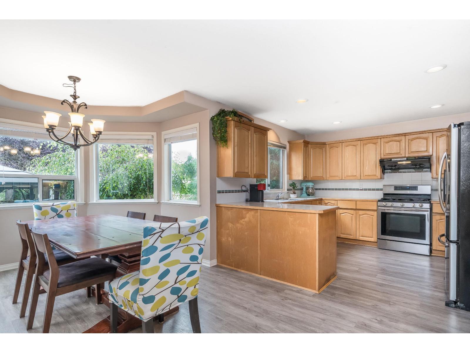 17163 102 Avenue Property Photo 19