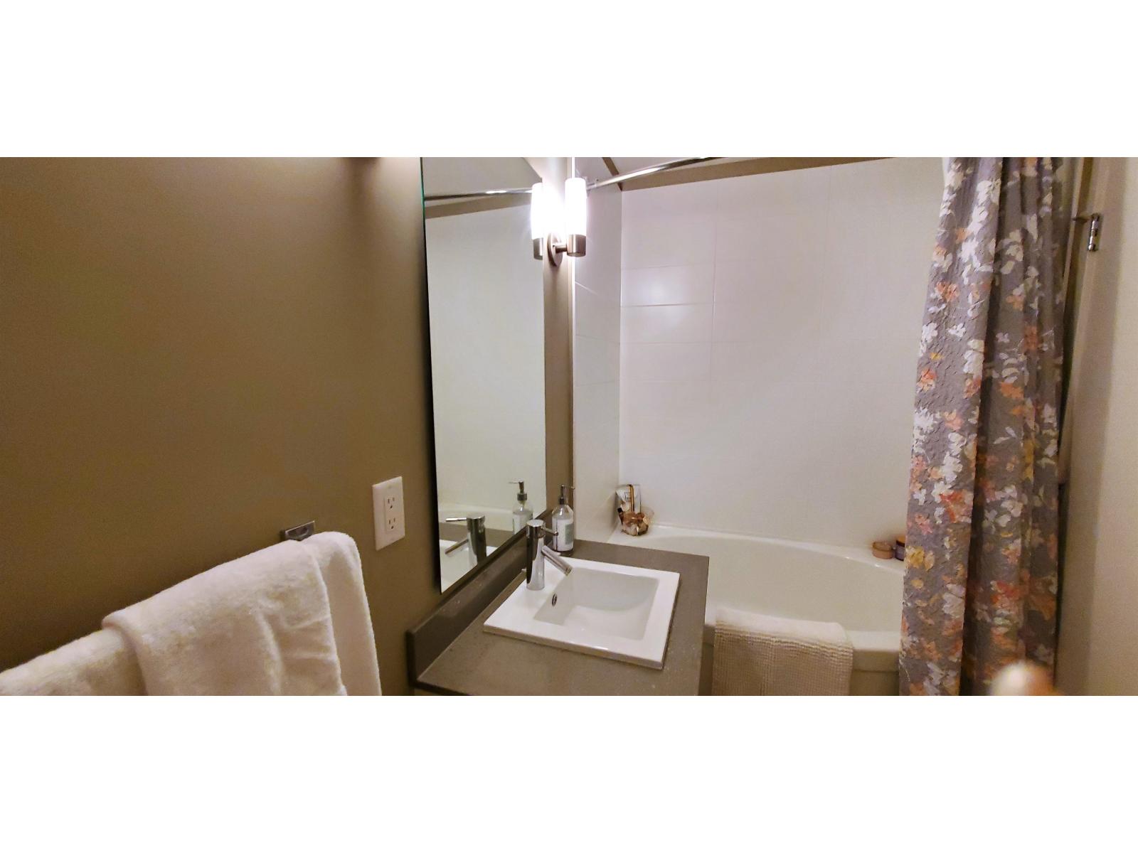 409 2242 Whatcom Road Property Photo 15