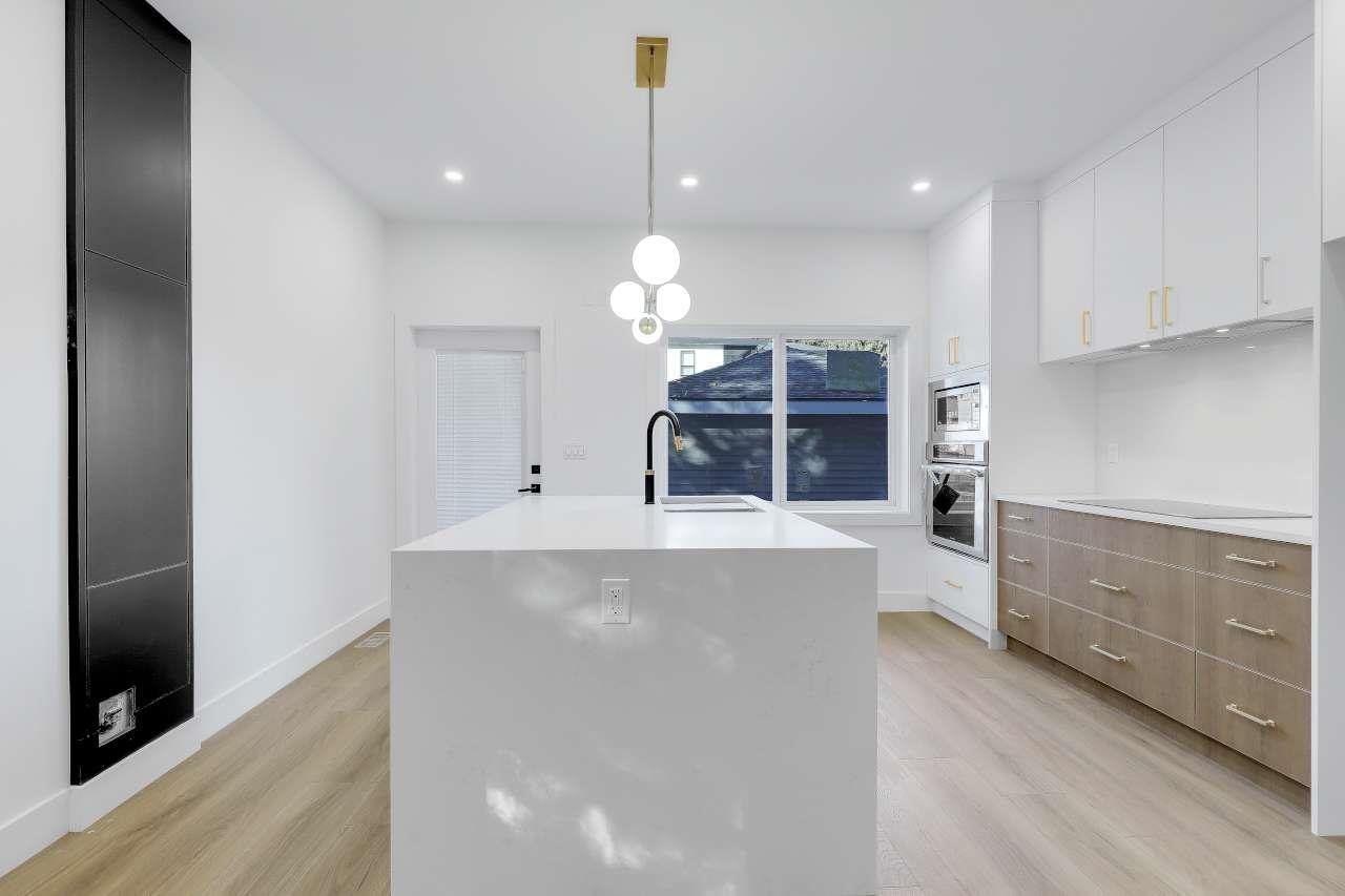 102 14755 68a Avenue Property Photo 9