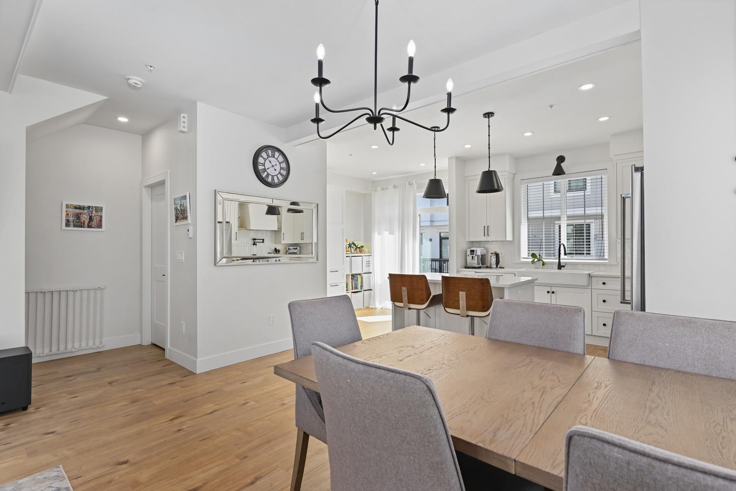 37 20189 84 Avenue Property Photo 15