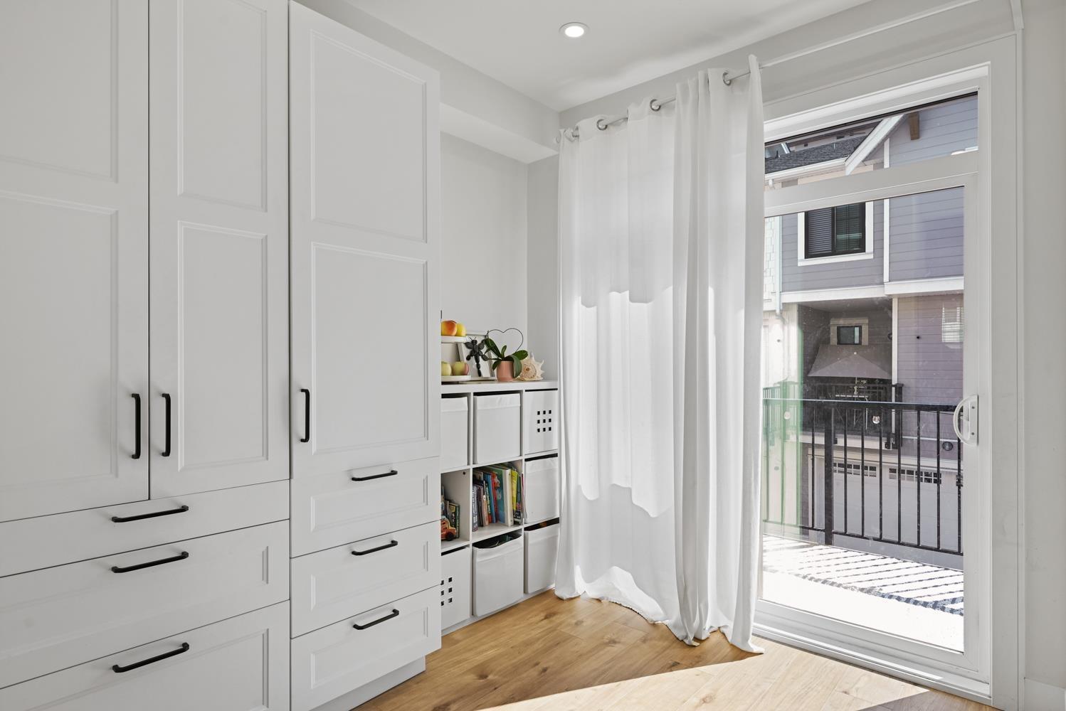 37 20189 84 Avenue Property Photo 16