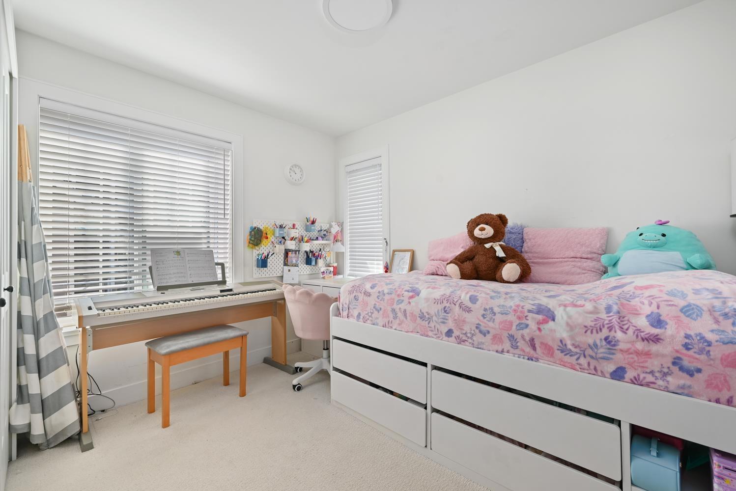 37 20189 84 Avenue Property Photo 24