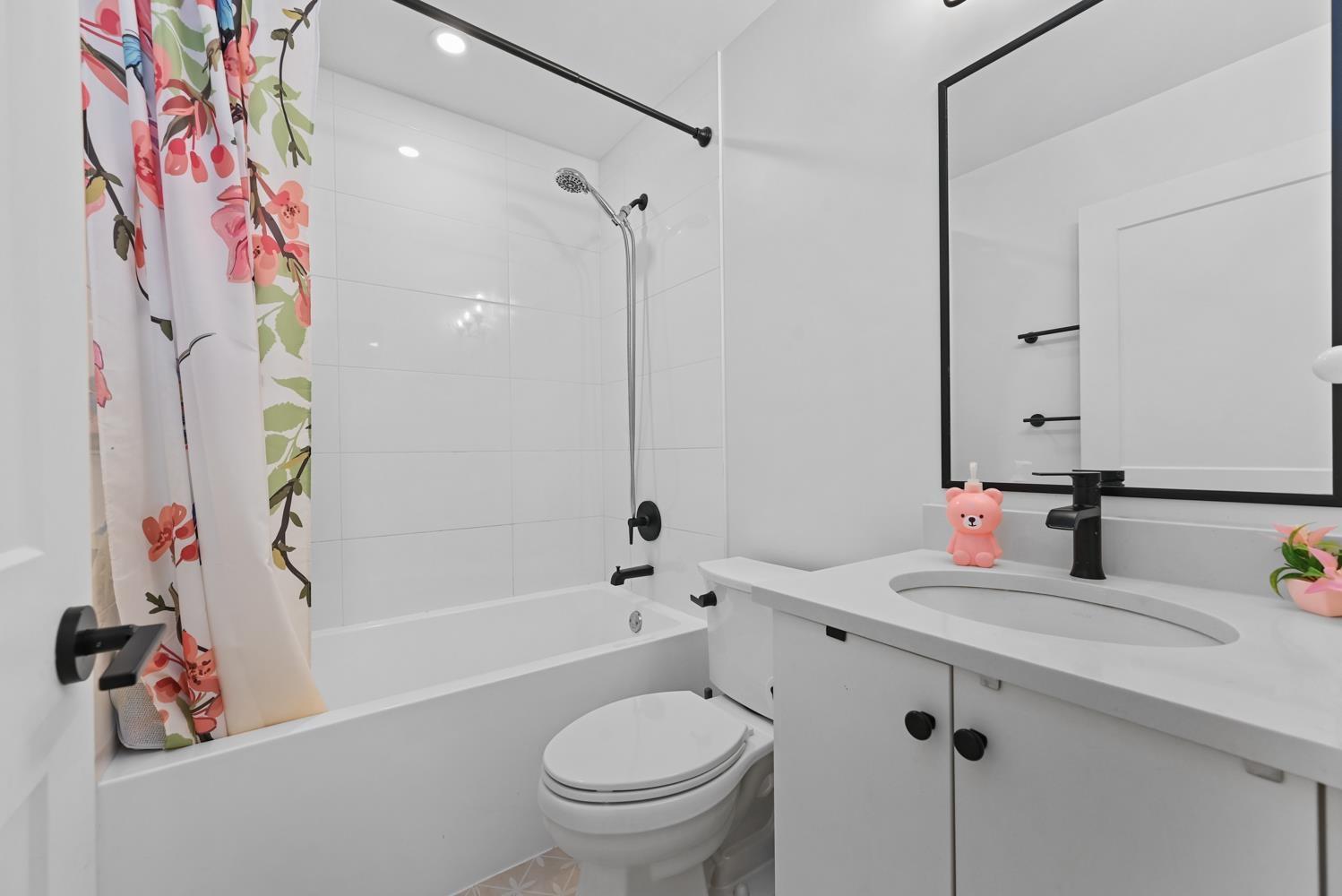 37 20189 84 Avenue Property Photo 26