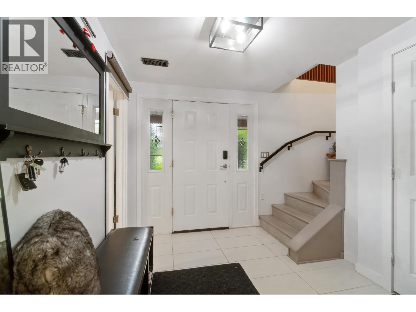 309 Gloucester Court Property Photo 2