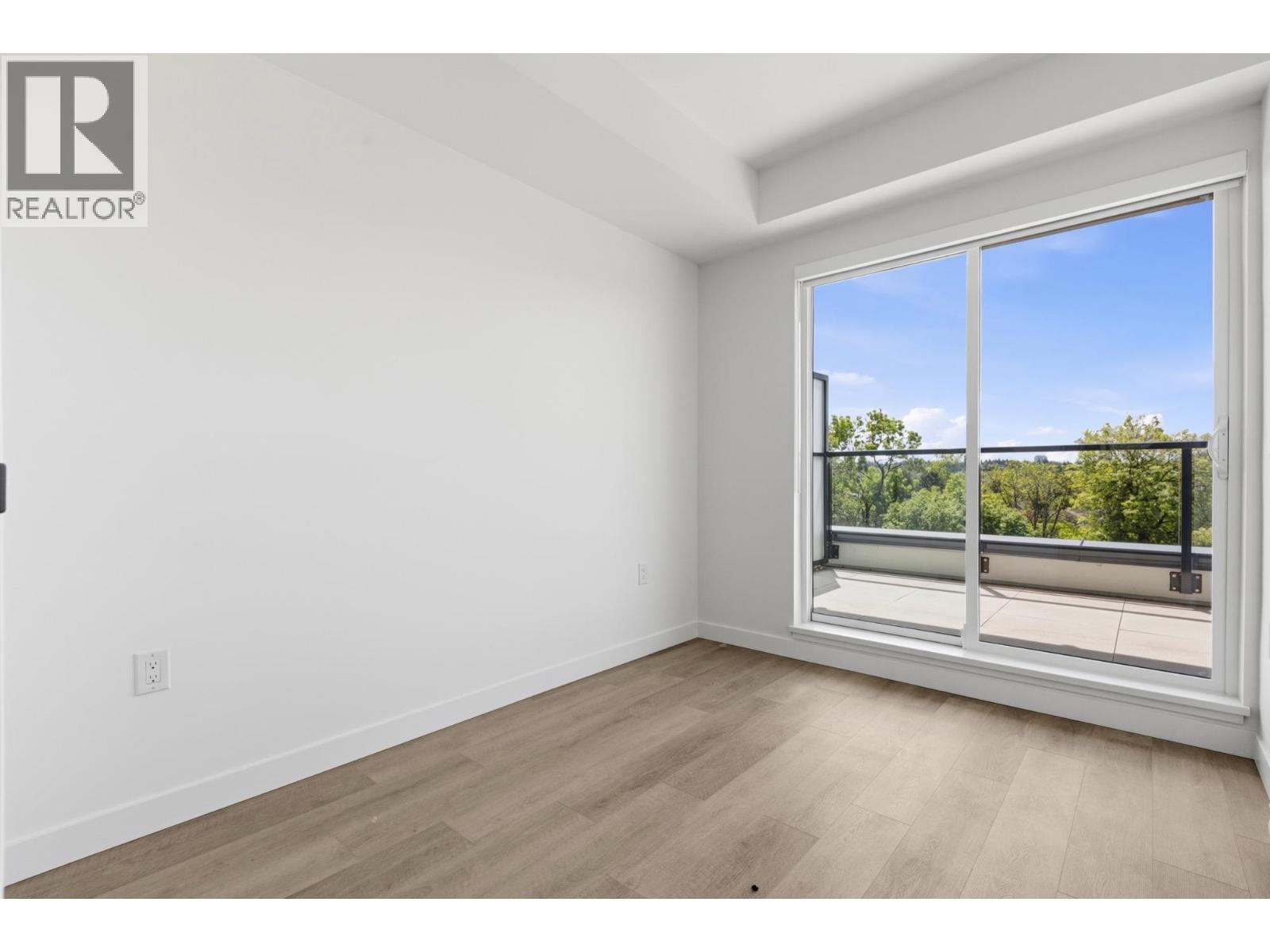 501 2268 E Broadway Property Photo 13
