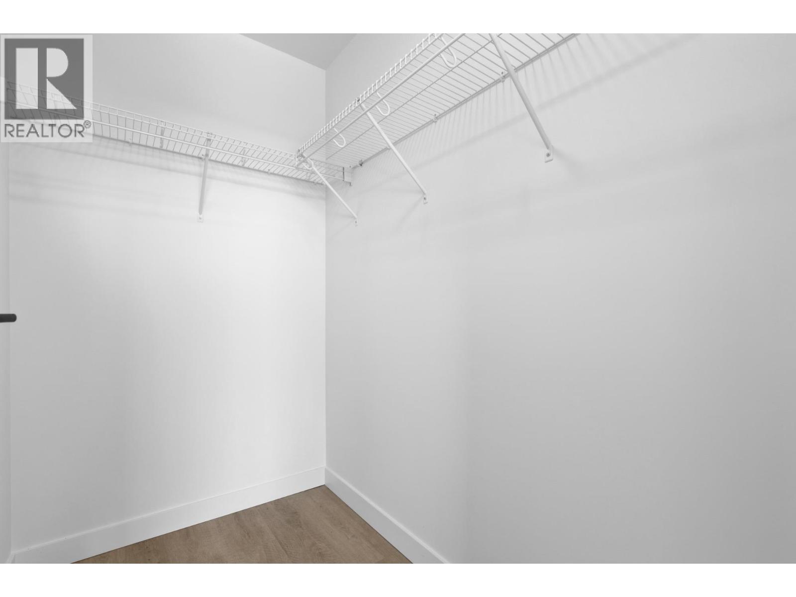 501 2268 E Broadway Property Photo 15