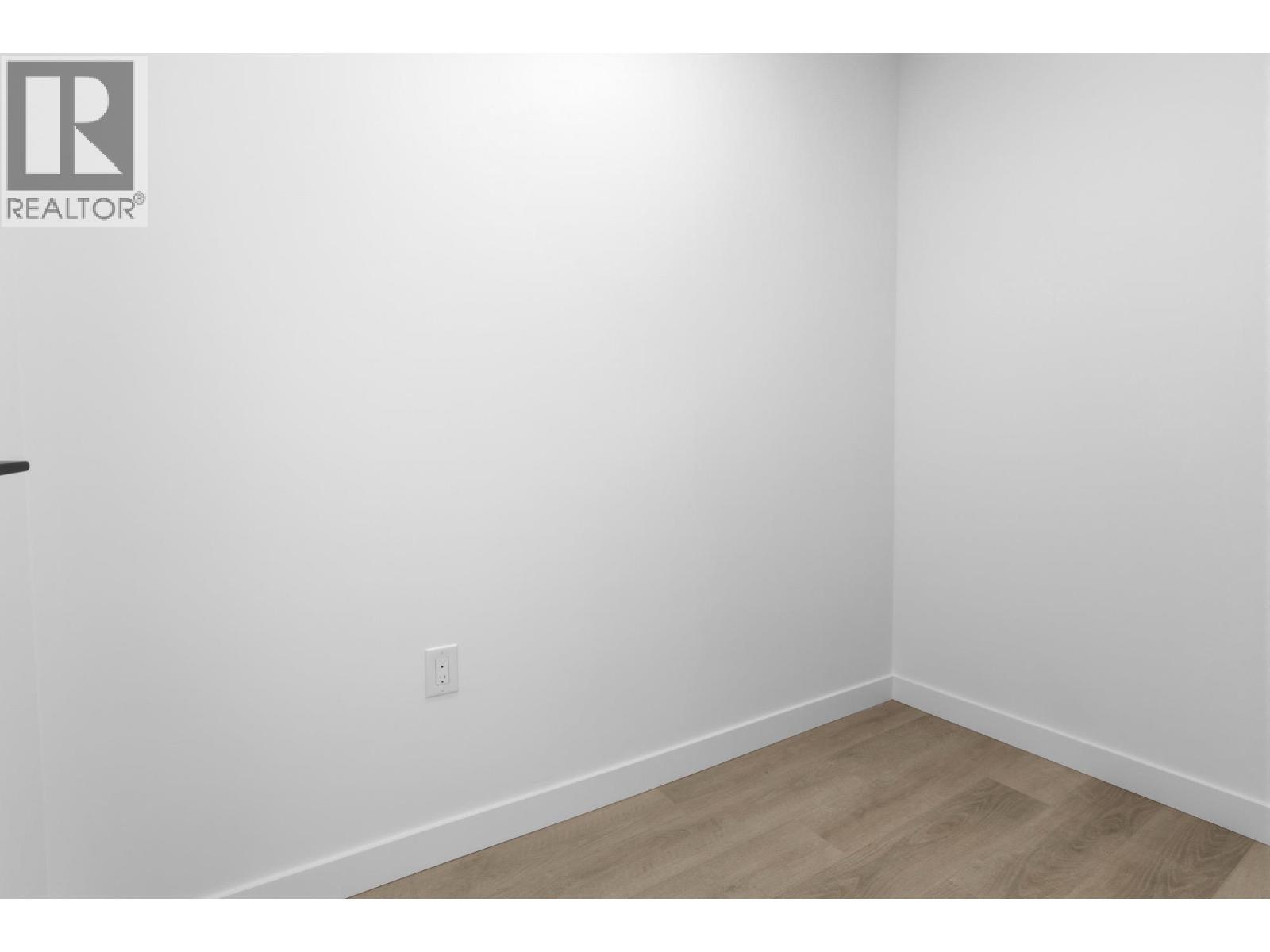 501 2268 E Broadway Property Photo 17