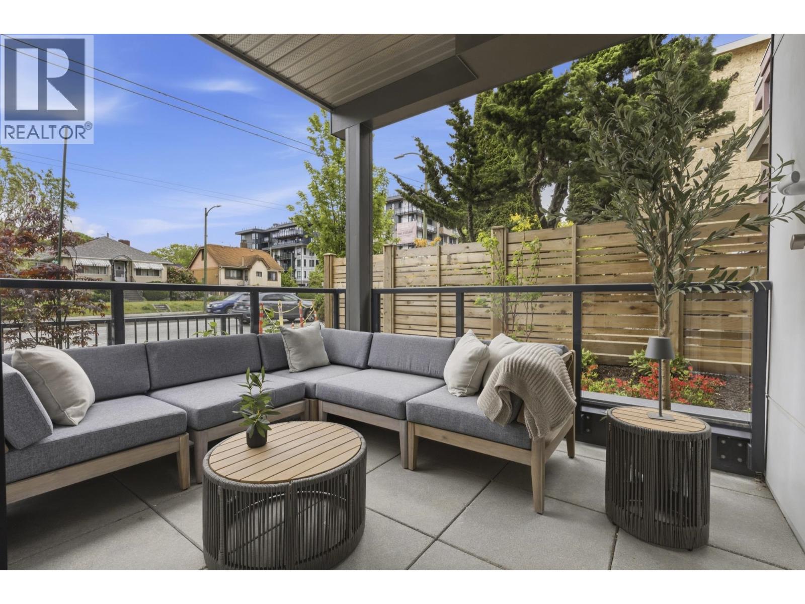 107 2268 E Broadway Property Photo 17