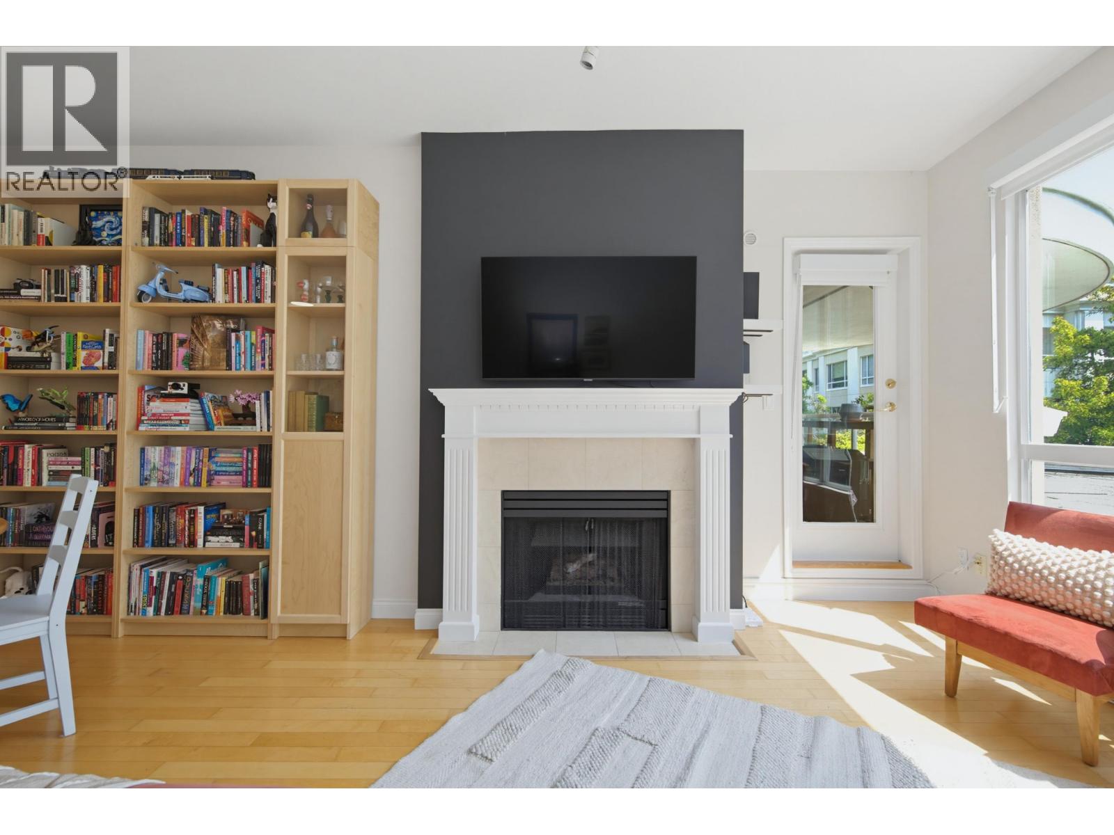 229 5735 Hampton Place Property Photo 11