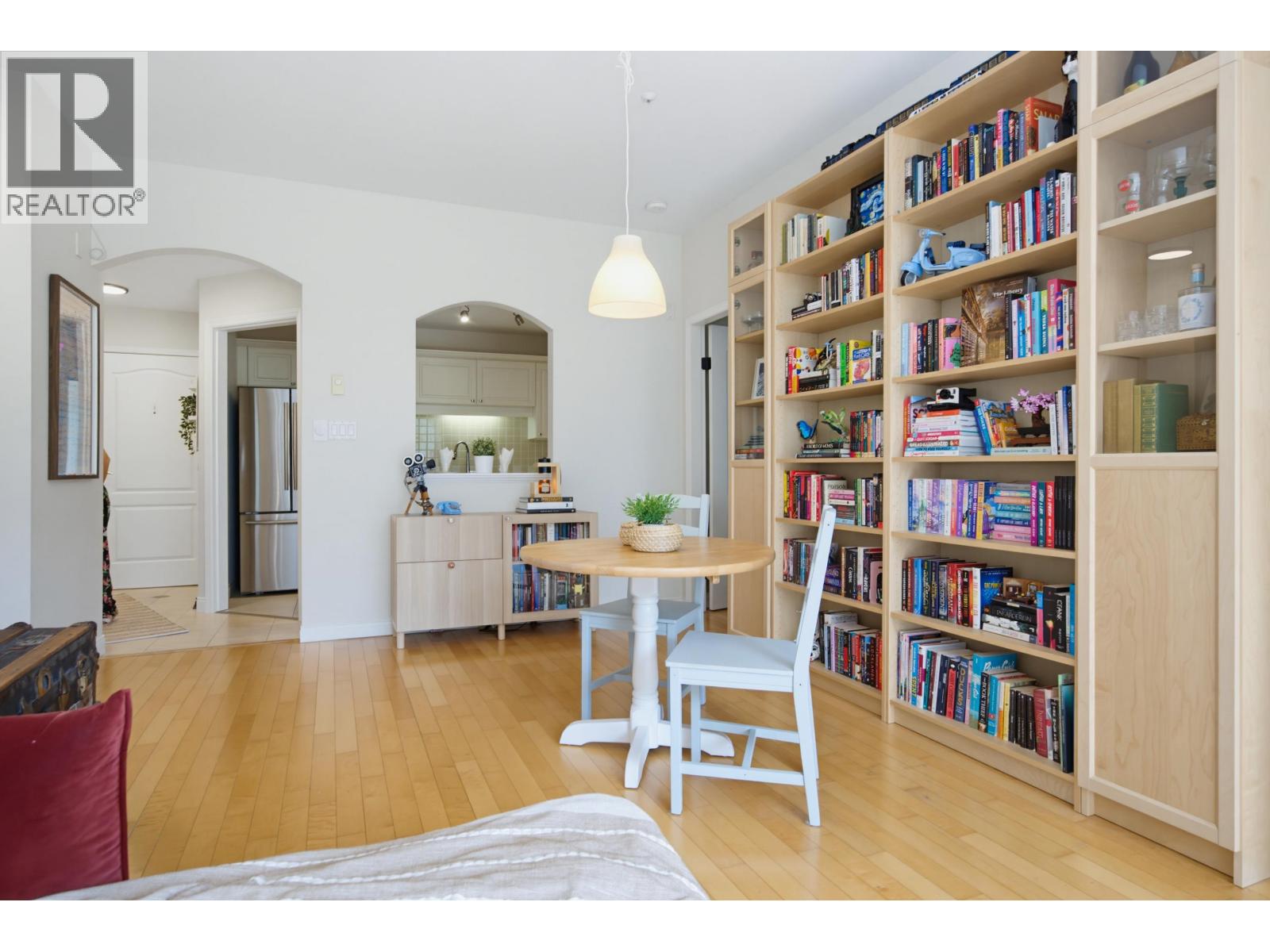 229 5735 Hampton Place Property Photo 13