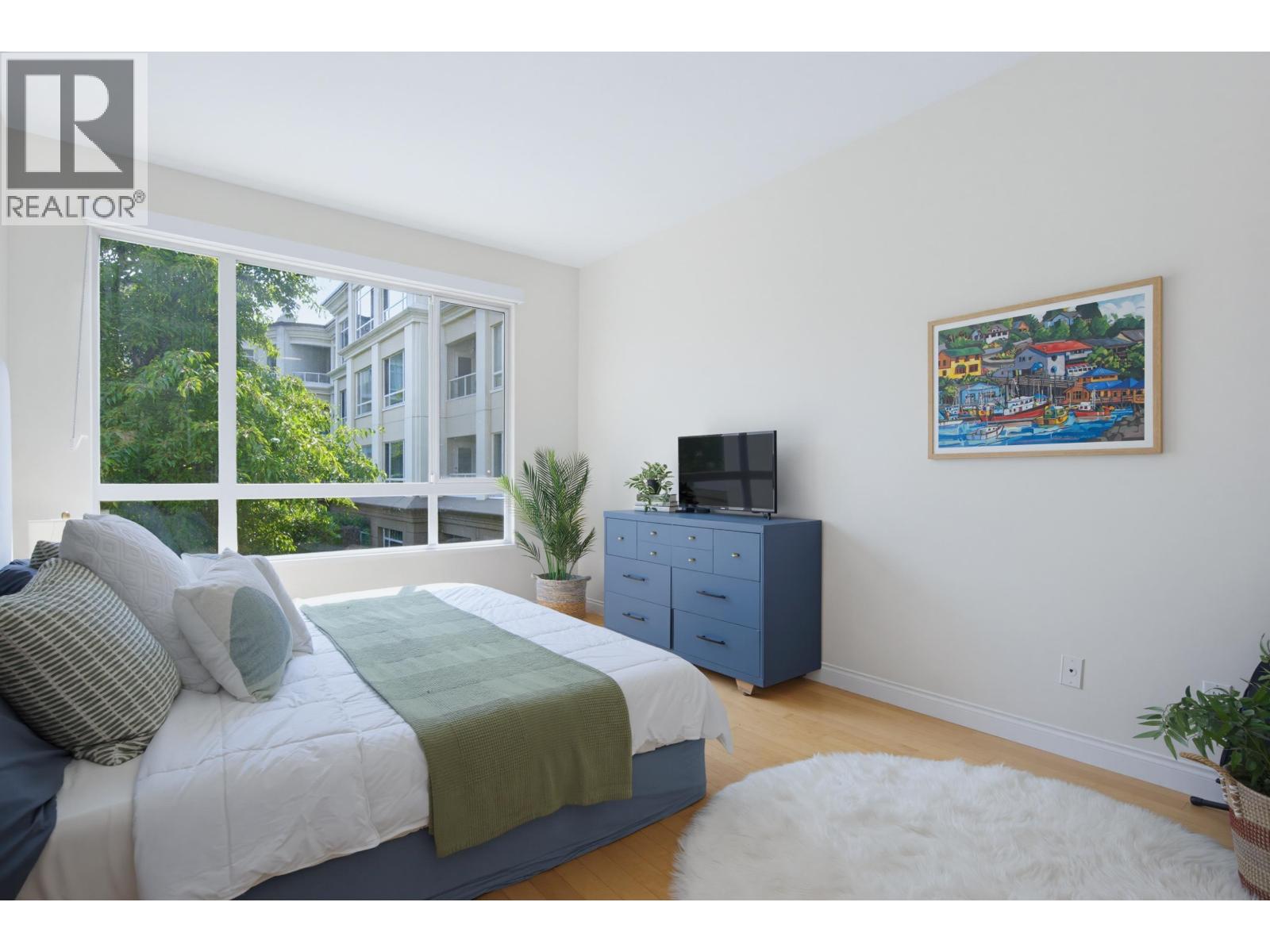 229 5735 Hampton Place Property Photo 17