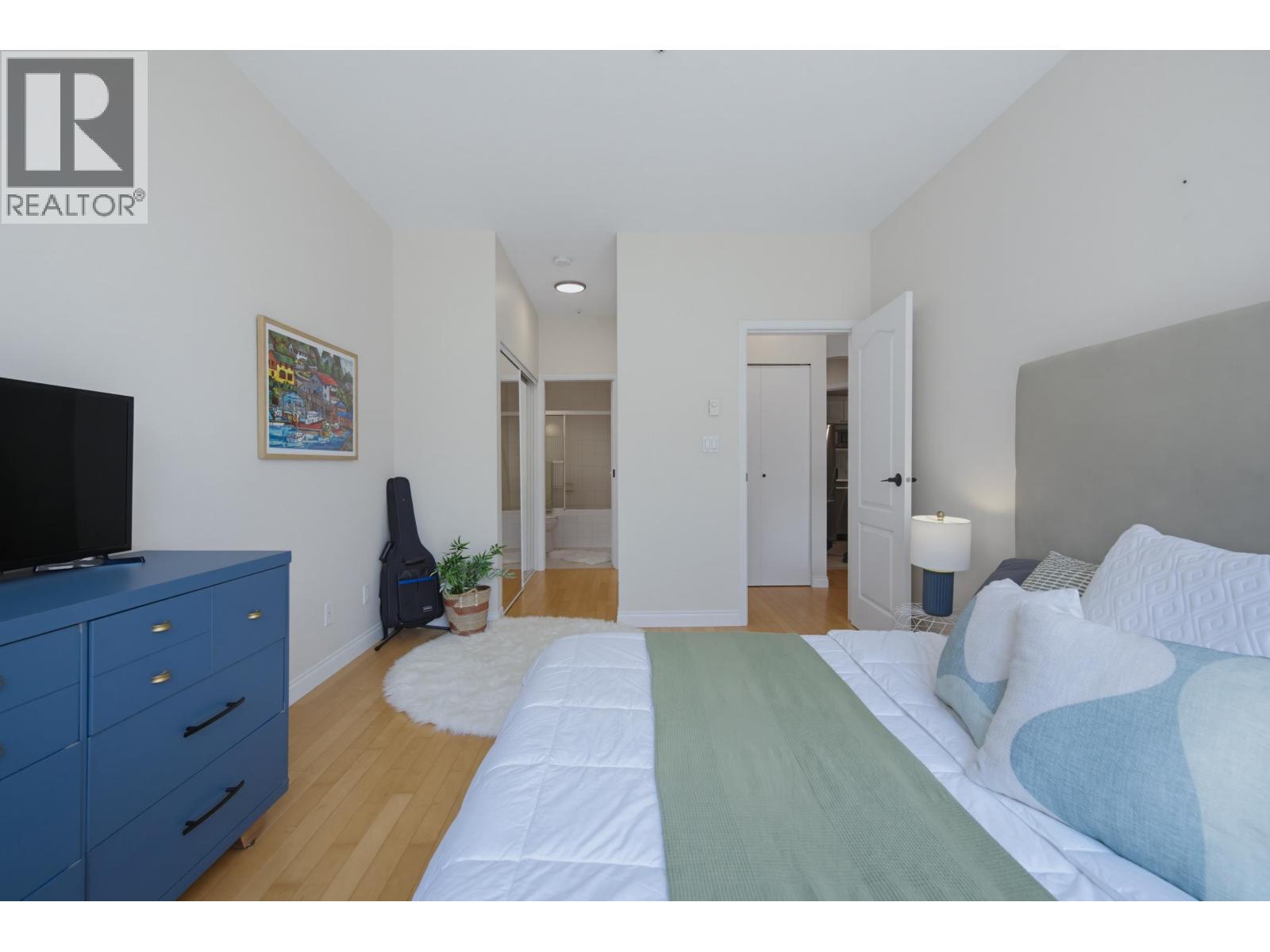 229 5735 Hampton Place Property Photo 18