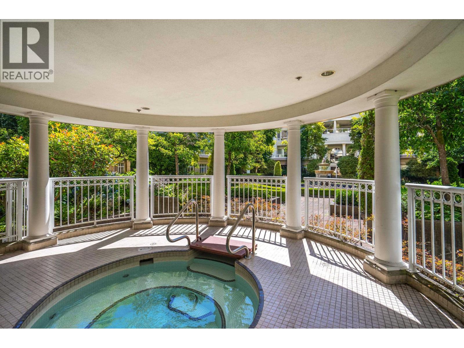 229 5735 Hampton Place Property Photo 34
