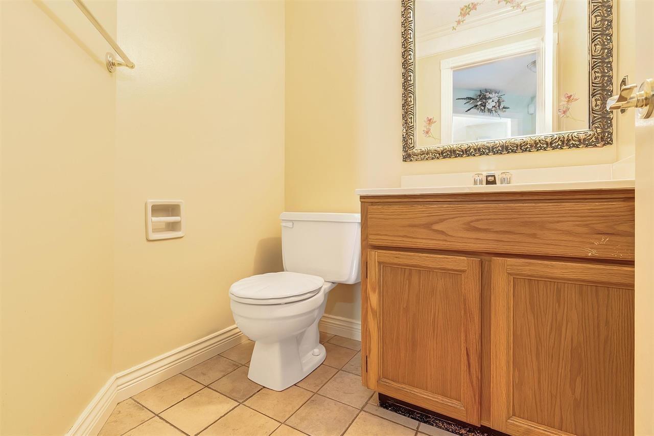 10446 Fraserglen Drive Property Photo 10
