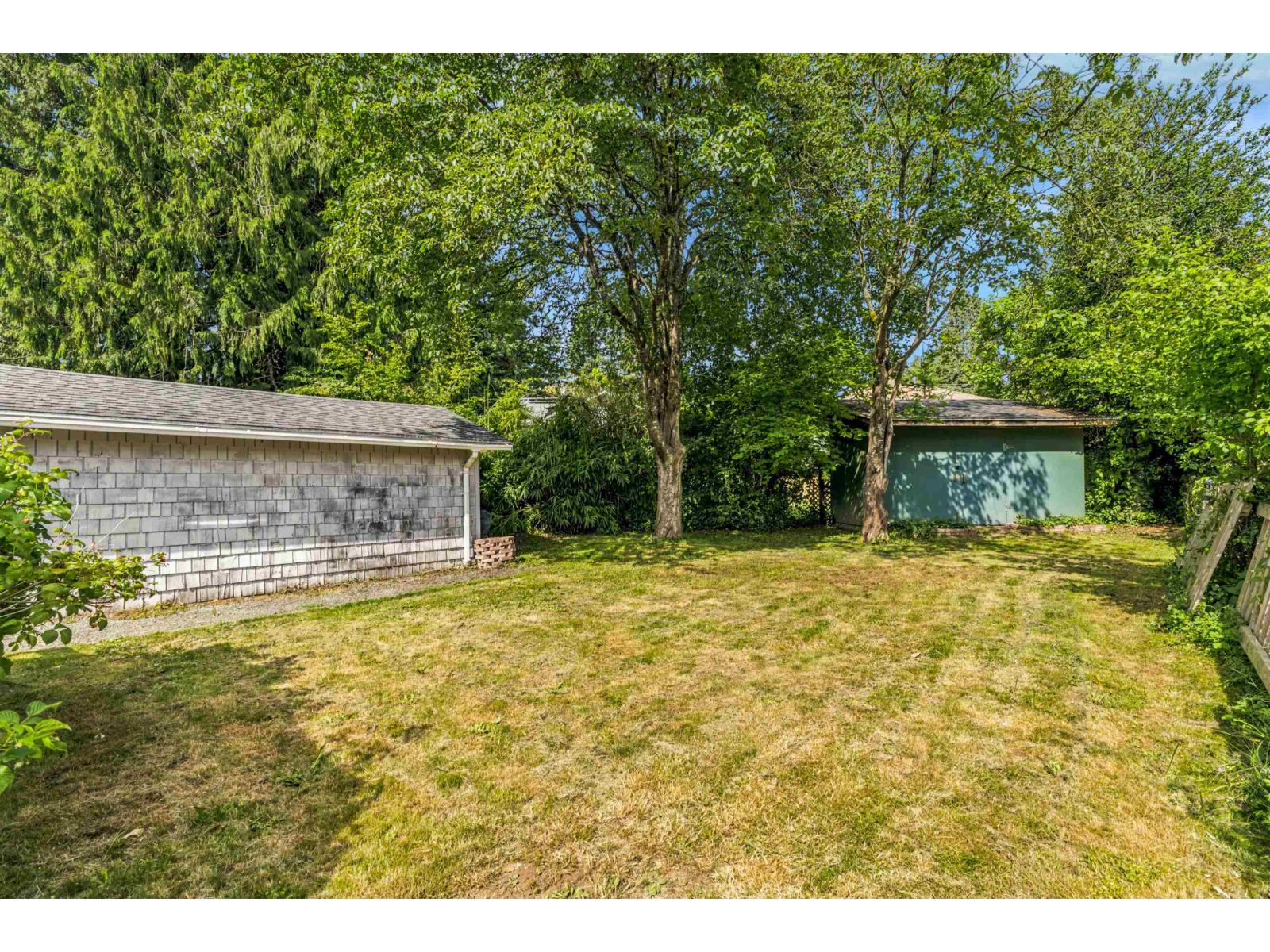 2304 Mouldstade Road Property Photo 25
