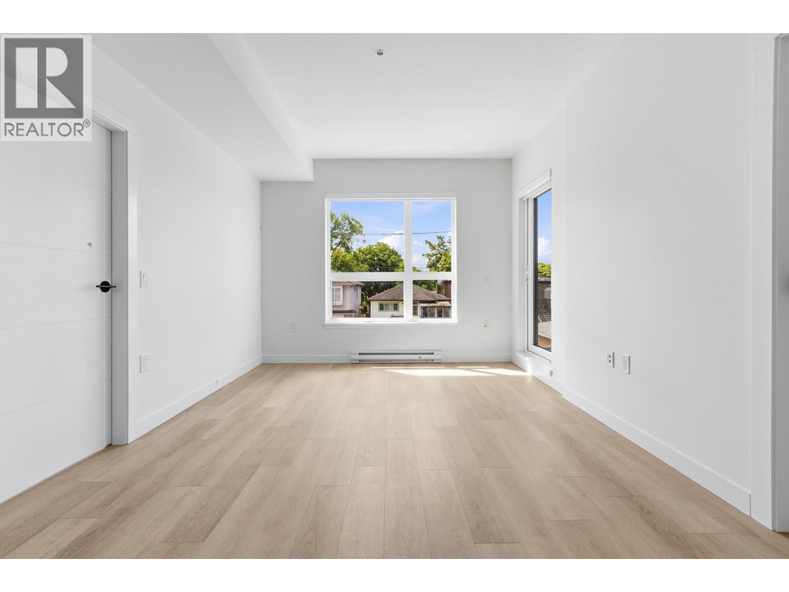 202 2268 E Broadway Property Photo 6
