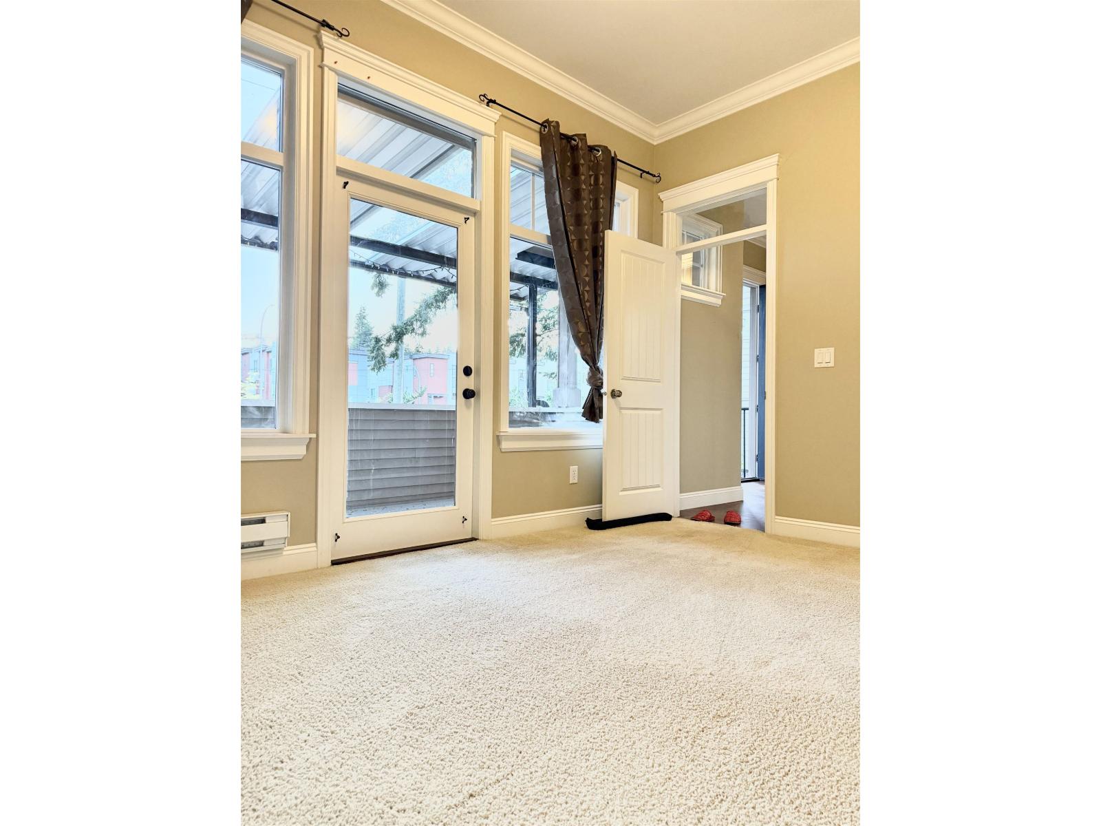 1664 King George Boulevard Property Photo 18