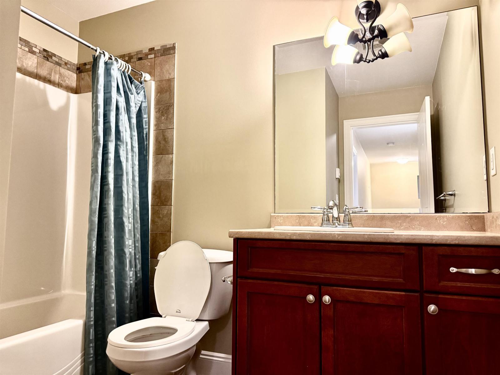 1664 King George Boulevard Property Photo 23