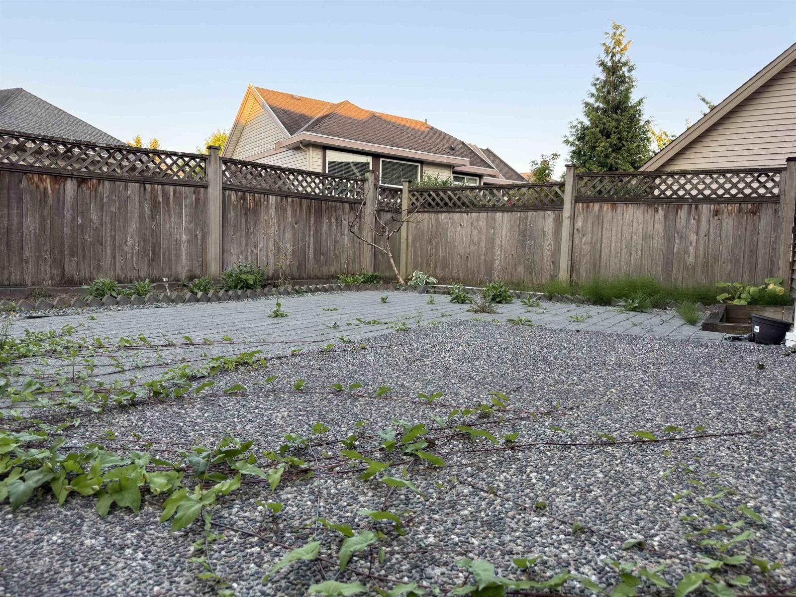 1664 King George Boulevard Property Photo 26