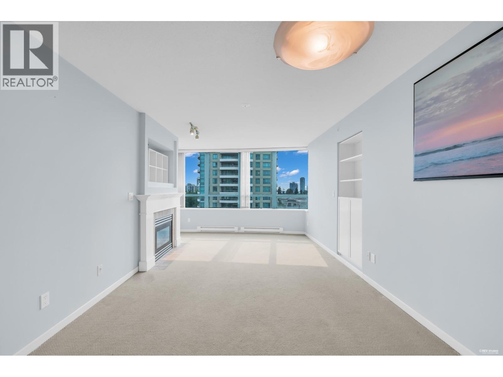 802 6611 Southoaks Crescent Property Photo 17